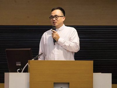 包久立牧师